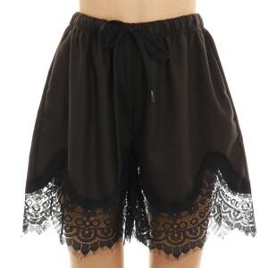 SHORTS CON PIZZO MARRONE